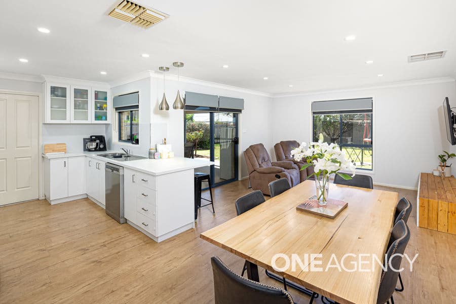 99 YENTOO Drive, Glenfield Park, Glenfield Park - Thumbnail 3