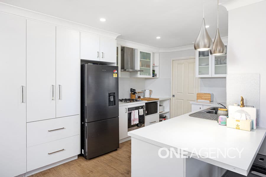 99 YENTOO Drive, Glenfield Park, Glenfield Park - Thumbnail 4