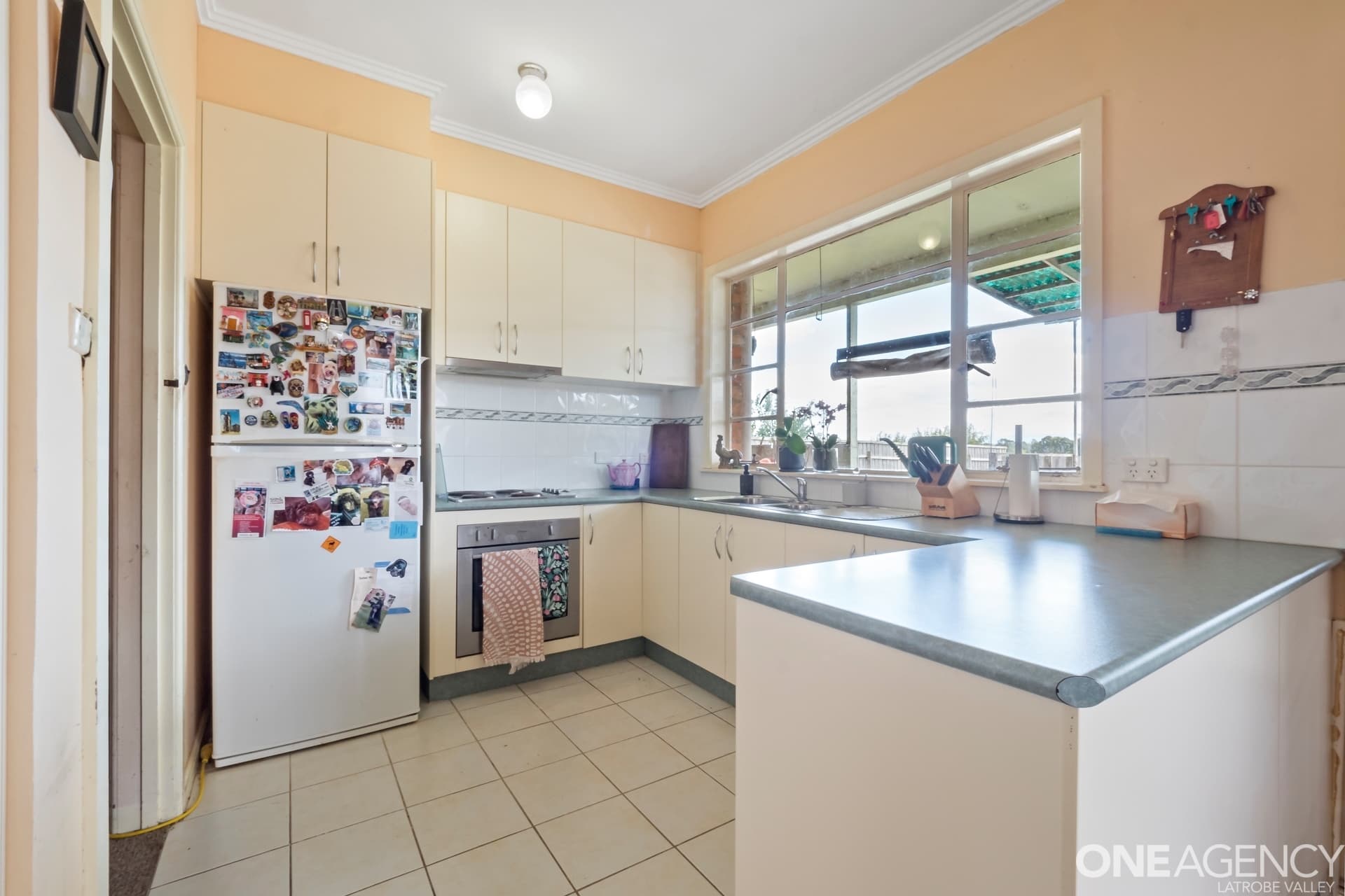 99 Holmes Road, Morwell, Morwell - Thumbnail 3