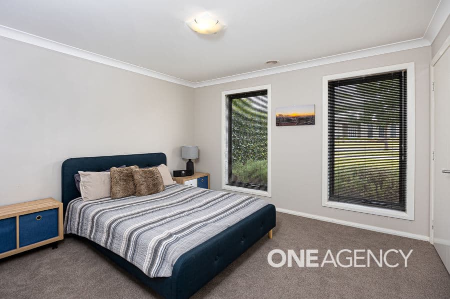 48 STRICKLAND Drive, Boorooma, Boorooma - Thumbnail 6