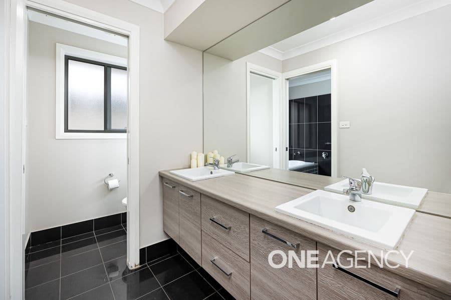 48 STRICKLAND Drive, Boorooma, Boorooma - Thumbnail 8