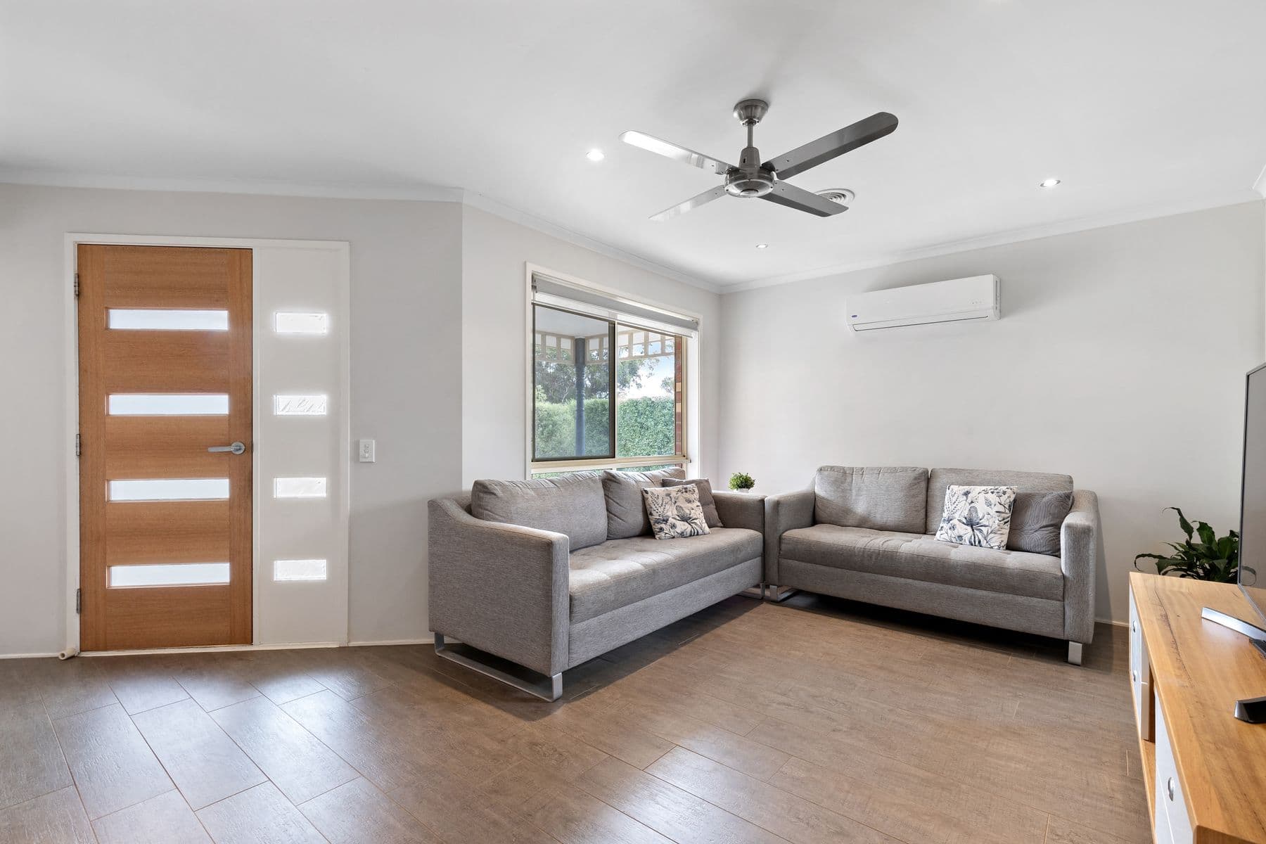 37 Davenport Drive, Sunbury, Sunbury - Thumbnail 2