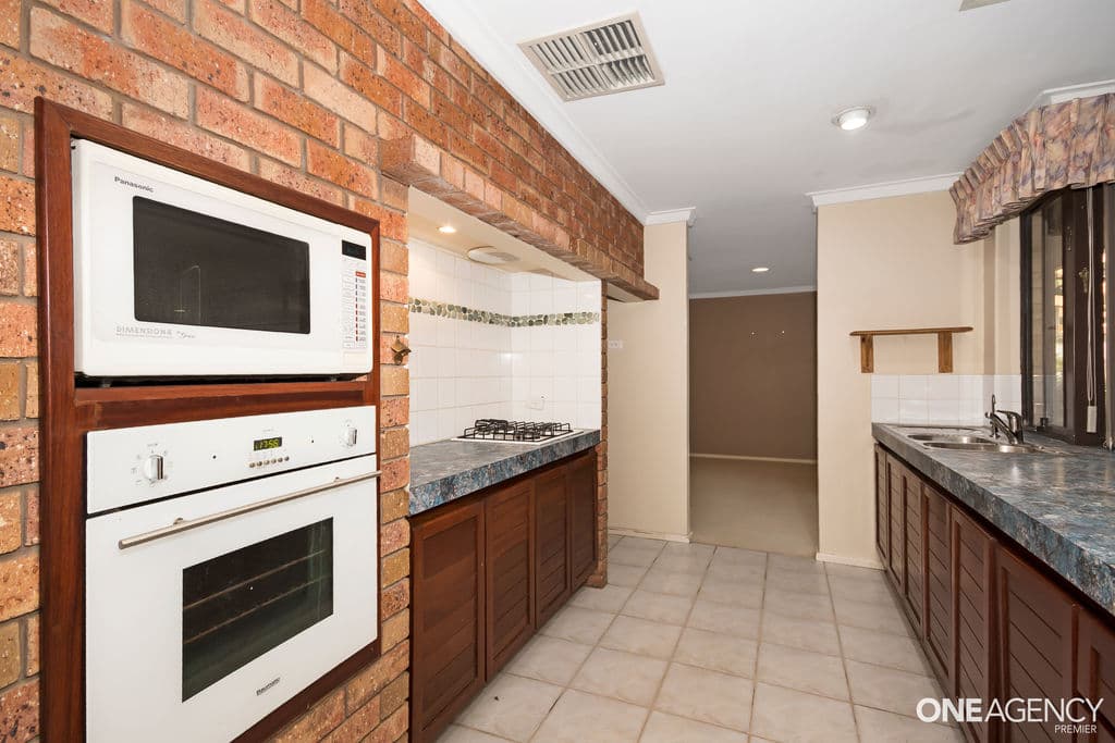 29 Wandearah Way, Kingsley, Kingsley - Thumbnail 3