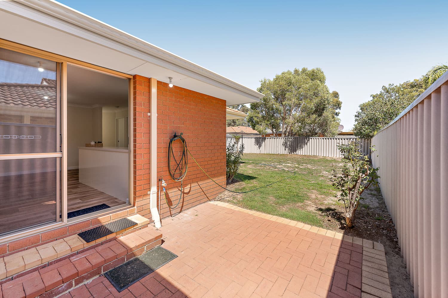 10 Chungking Grove, Stratton, Stratton - Thumbnail 8