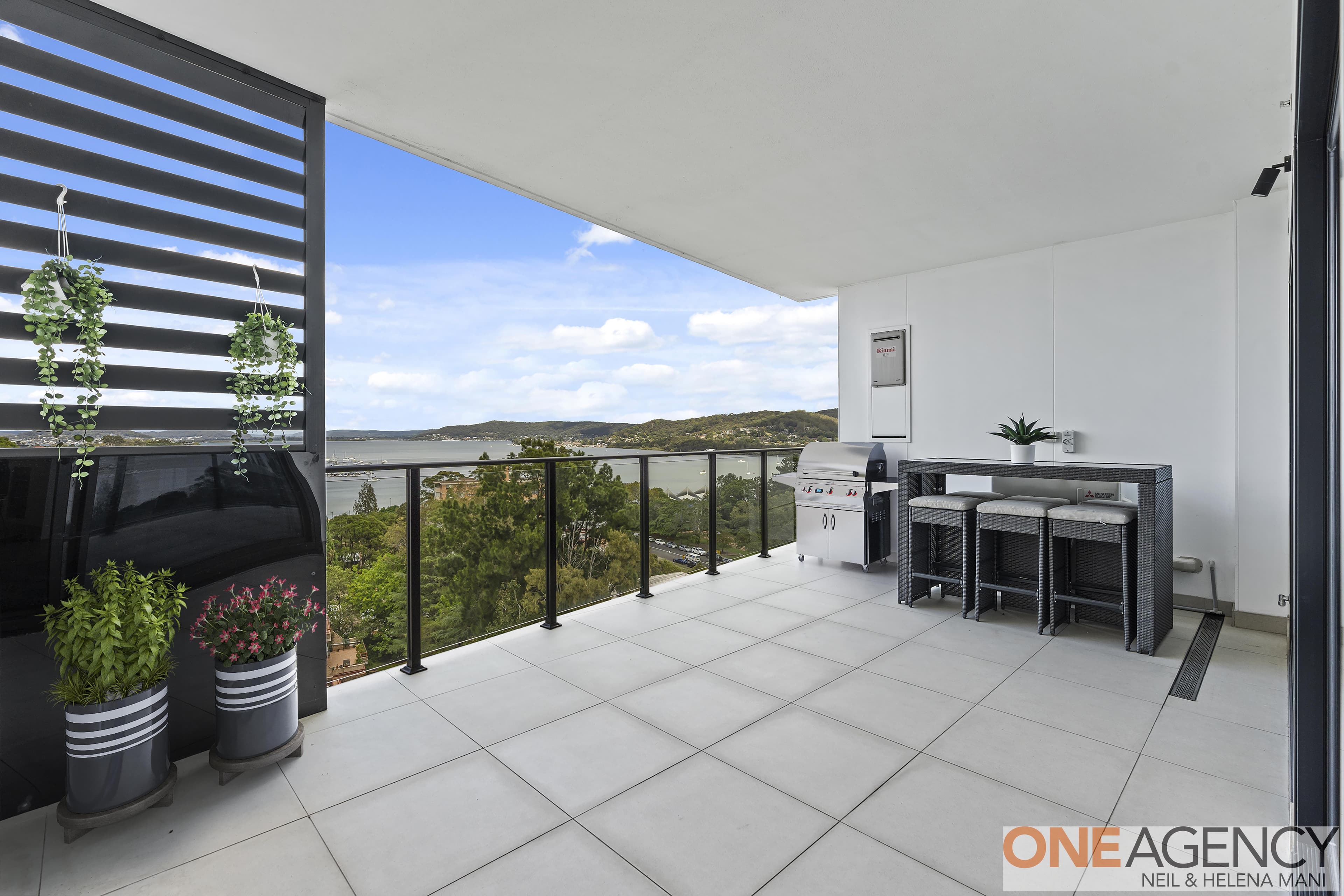 807/25 Mann Street, Gosford, Gosford - Thumbnail 2