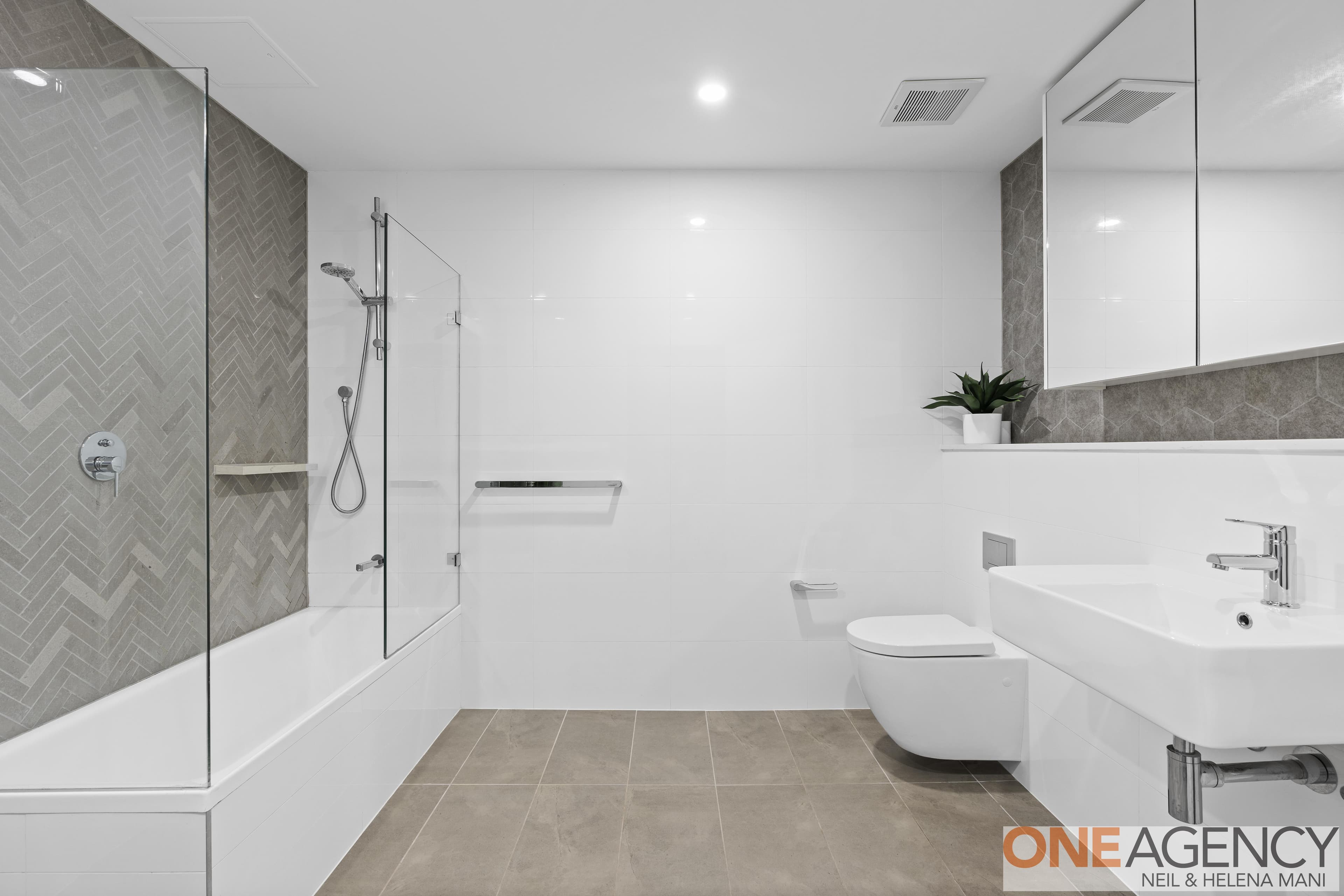 807/25 Mann Street, Gosford, Gosford - Thumbnail 6