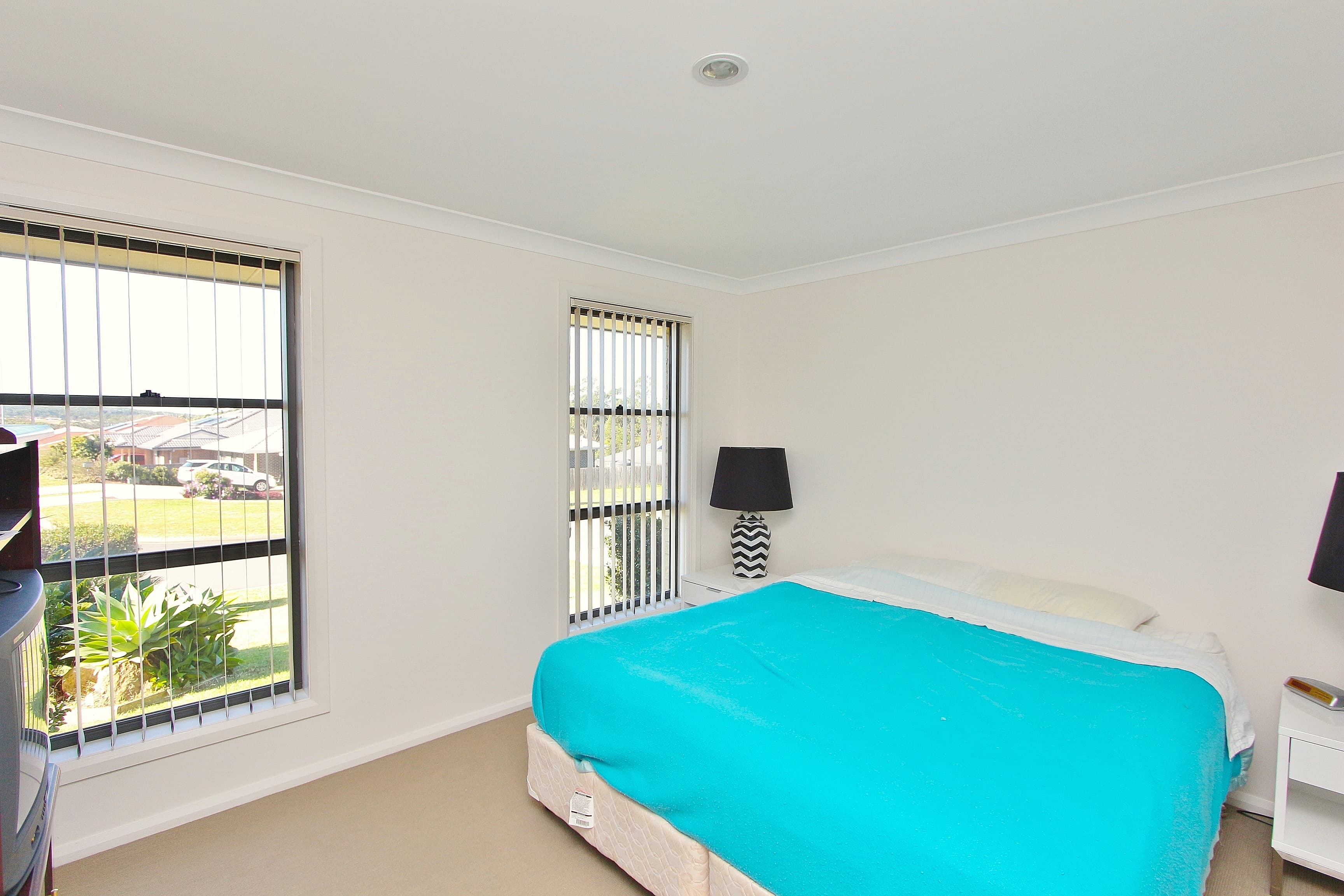 16 Mountain Spring Drive, Kendall, Kendall - Thumbnail 7