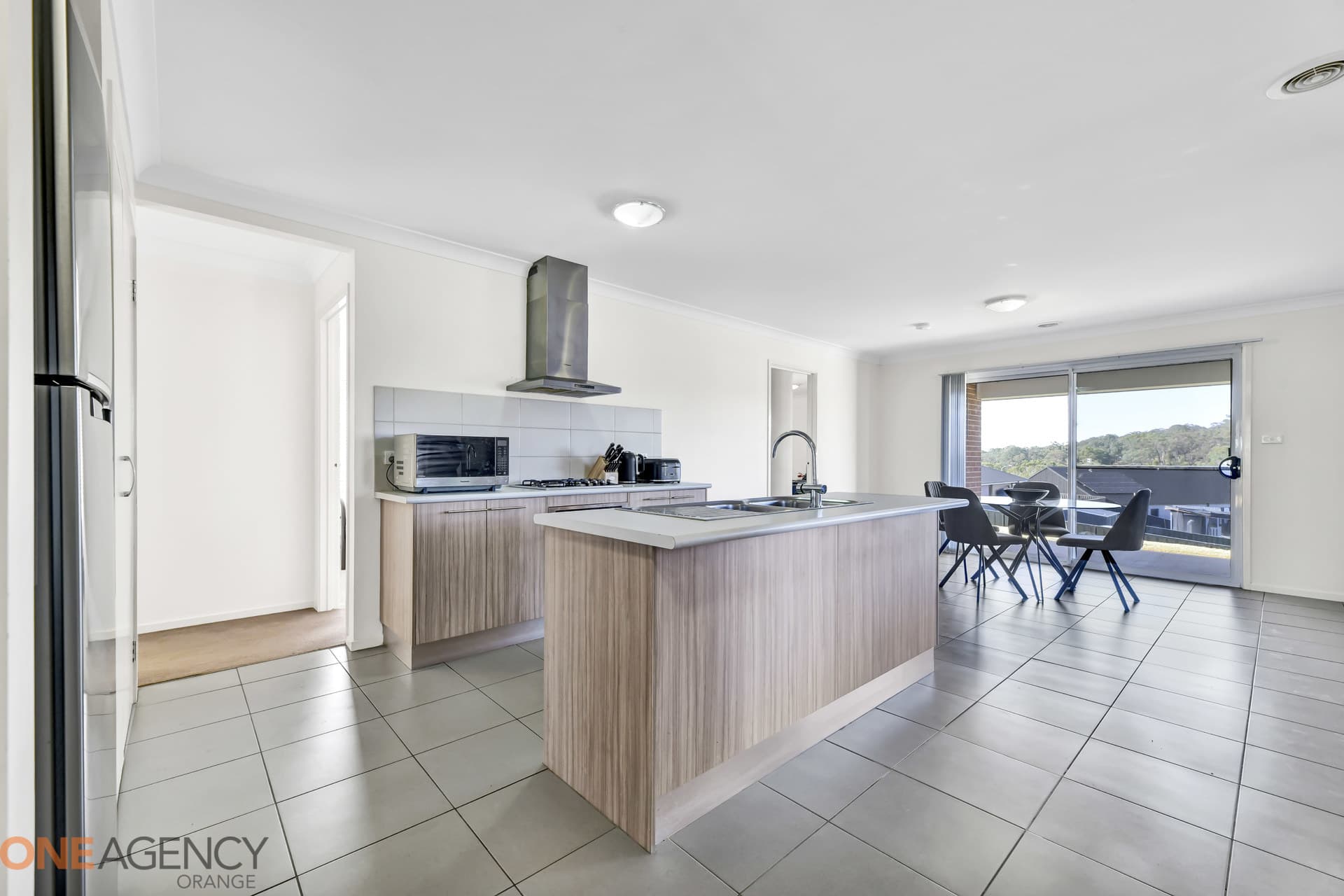 63 Glasson Drive, Orange, Orange - Thumbnail 4