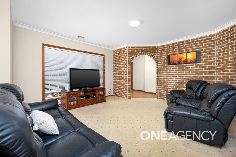 11 LAMILLA Street, Glenfield Park, Glenfield Park - Thumbnail 3