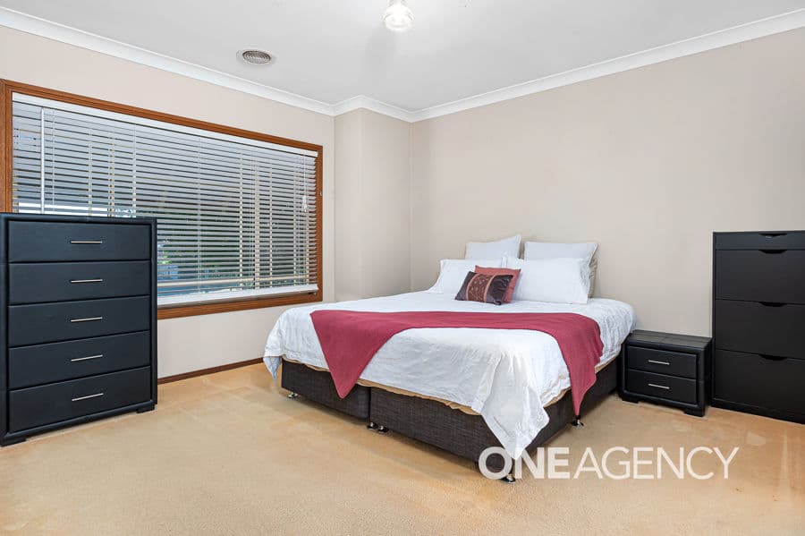 11 LAMILLA Street, Glenfield Park, Glenfield Park - Thumbnail 6