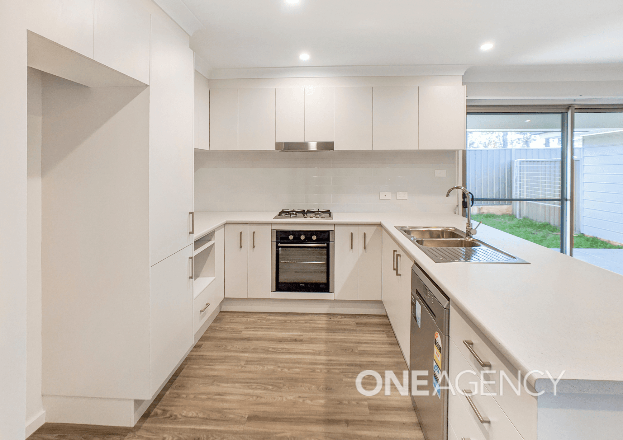 64 Peacehaven Way, Sussex Inlet, Sussex Inlet - Thumbnail 2