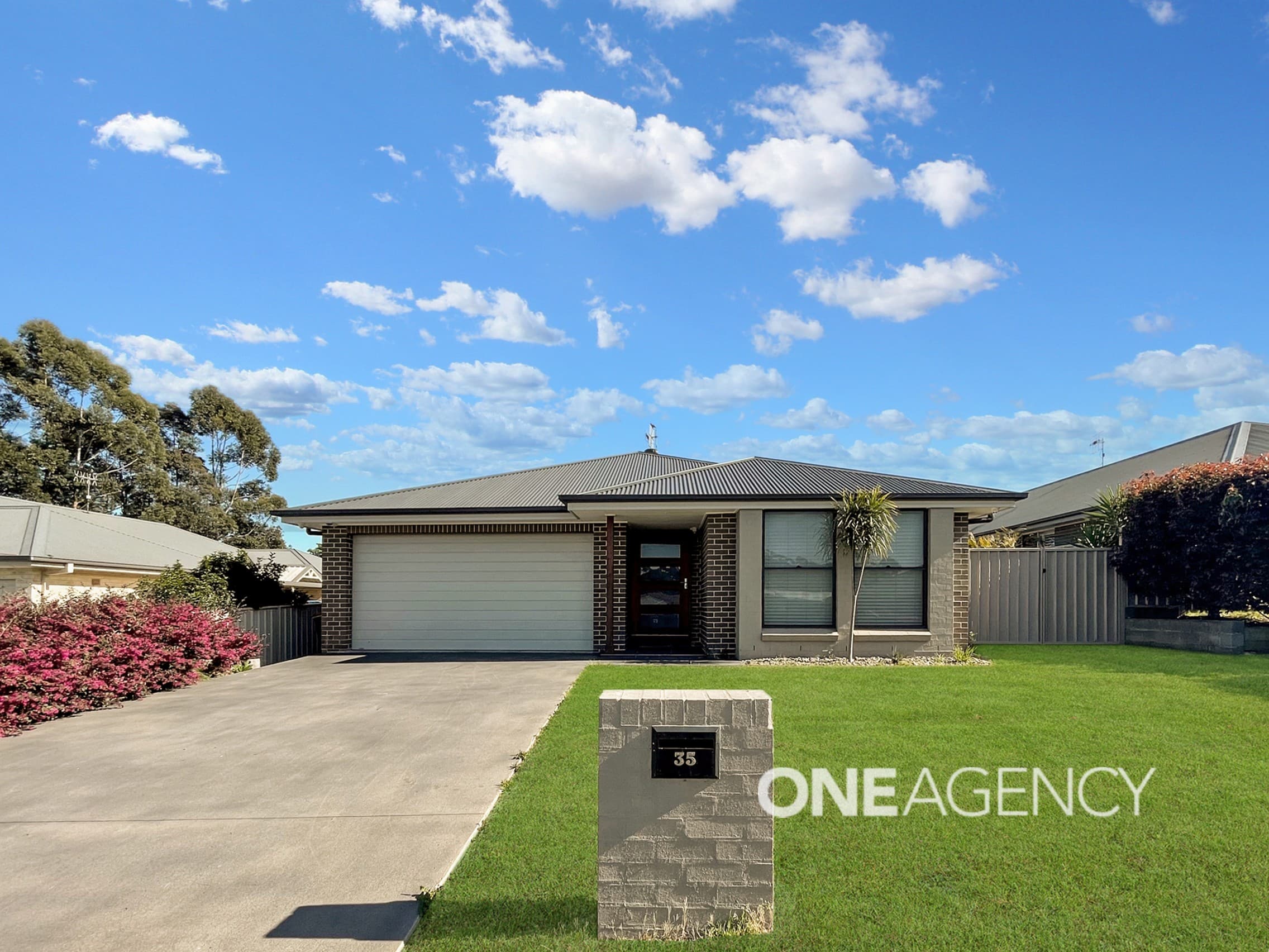 35 Hewitt Avenue, St Georges Basin, St Georges Basin - Image 1
