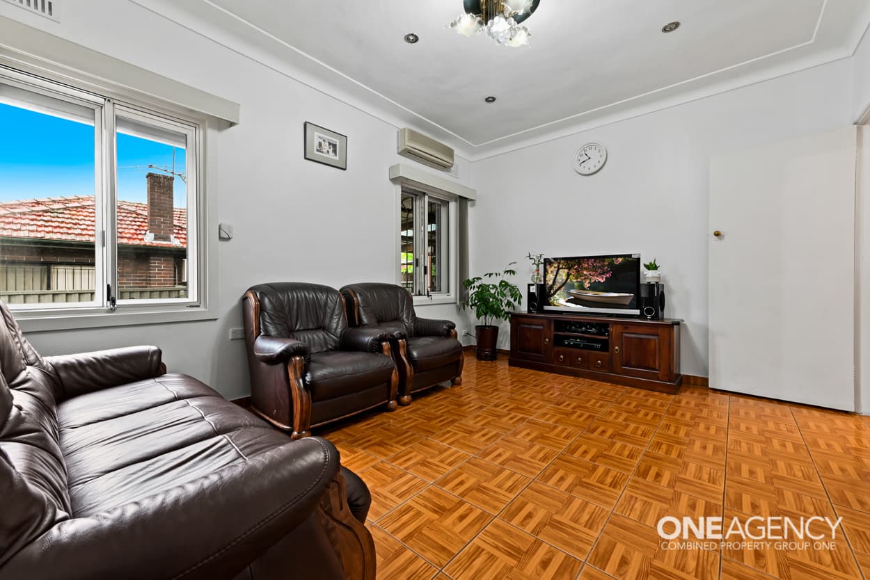 184 King Georges Road, Roselands, Roselands - Thumbnail 2