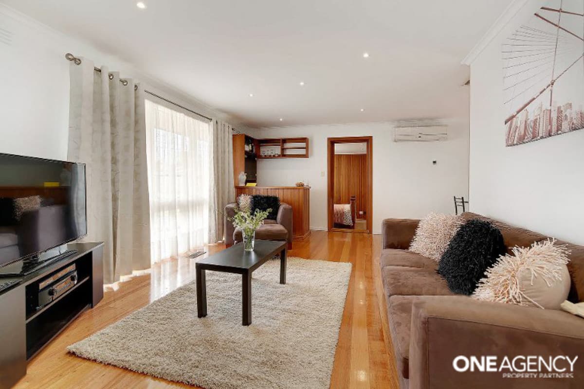 18 Honour Avenue, Wyndham Vale, Wyndham Vale - Thumbnail 2