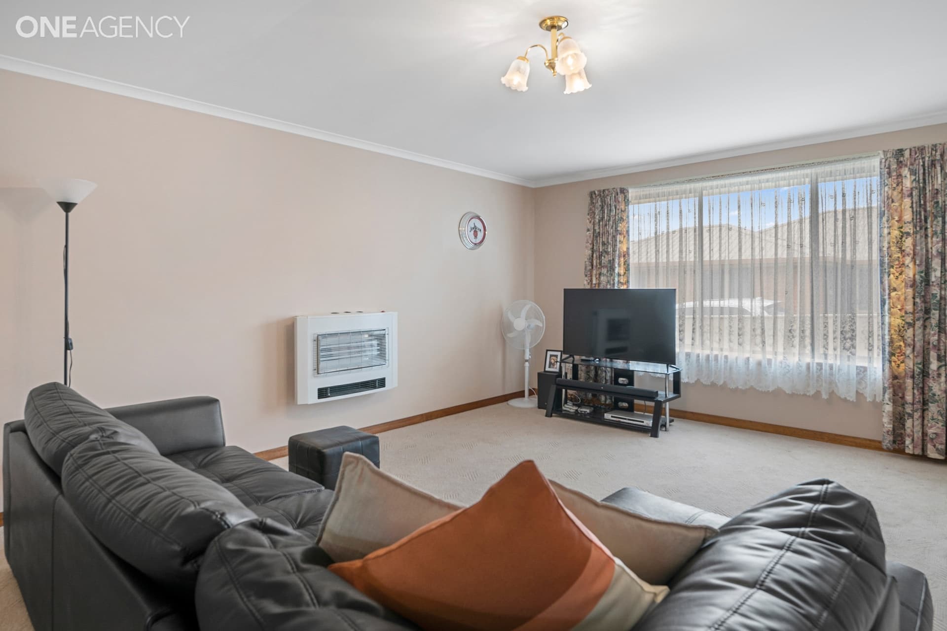 2/14 Lawrence Drive, Devonport, Devonport - Thumbnail 3
