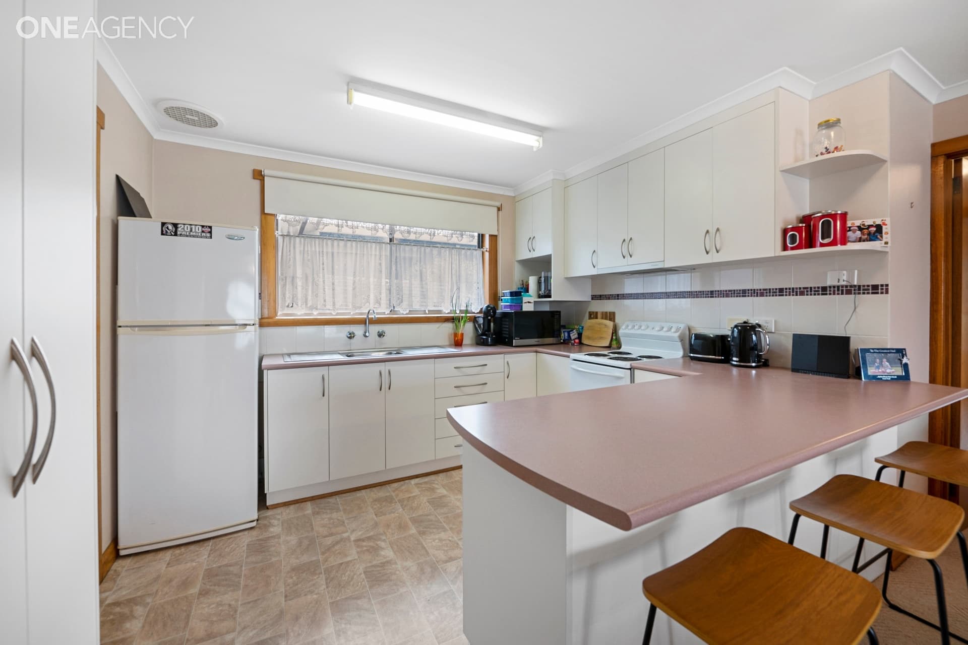 2/14 Lawrence Drive, Devonport, Devonport - Thumbnail 4