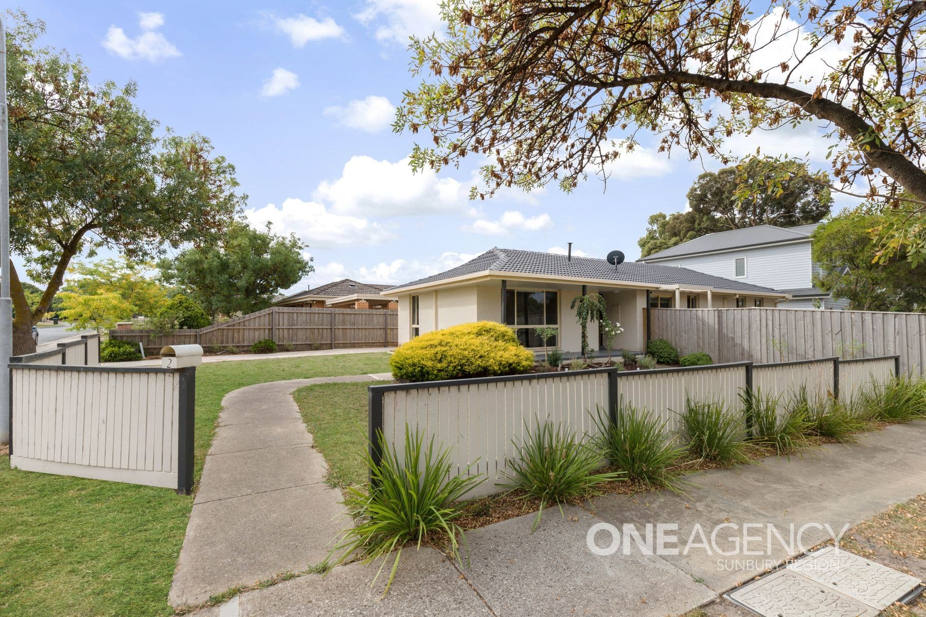 2 Davies Court, Sunbury, Sunbury - Thumbnail 2