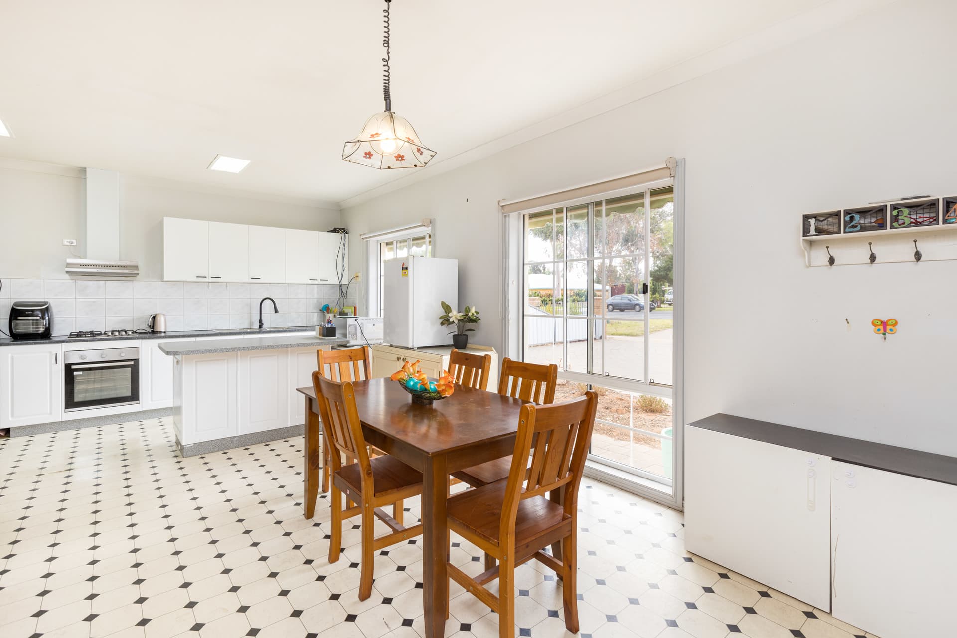 355 Eleventh Street, Mildura, Mildura - Thumbnail 3
