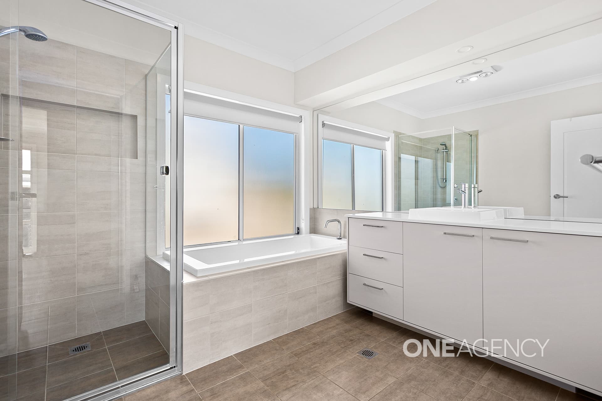 31 Upland Chase, Albion Park, Albion Park - Thumbnail 6