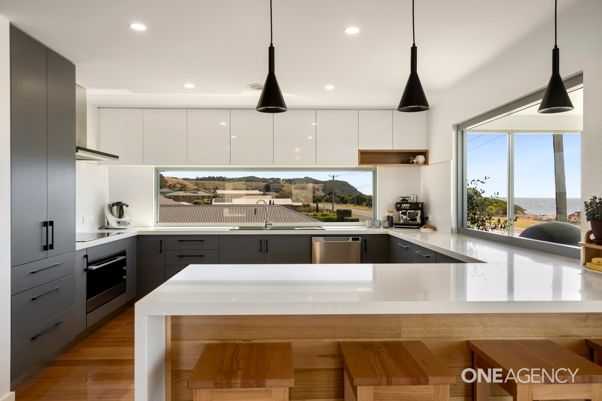 10 Oceanside Boulevard, Sulphur Creek, Sulphur Creek - Thumbnail 4