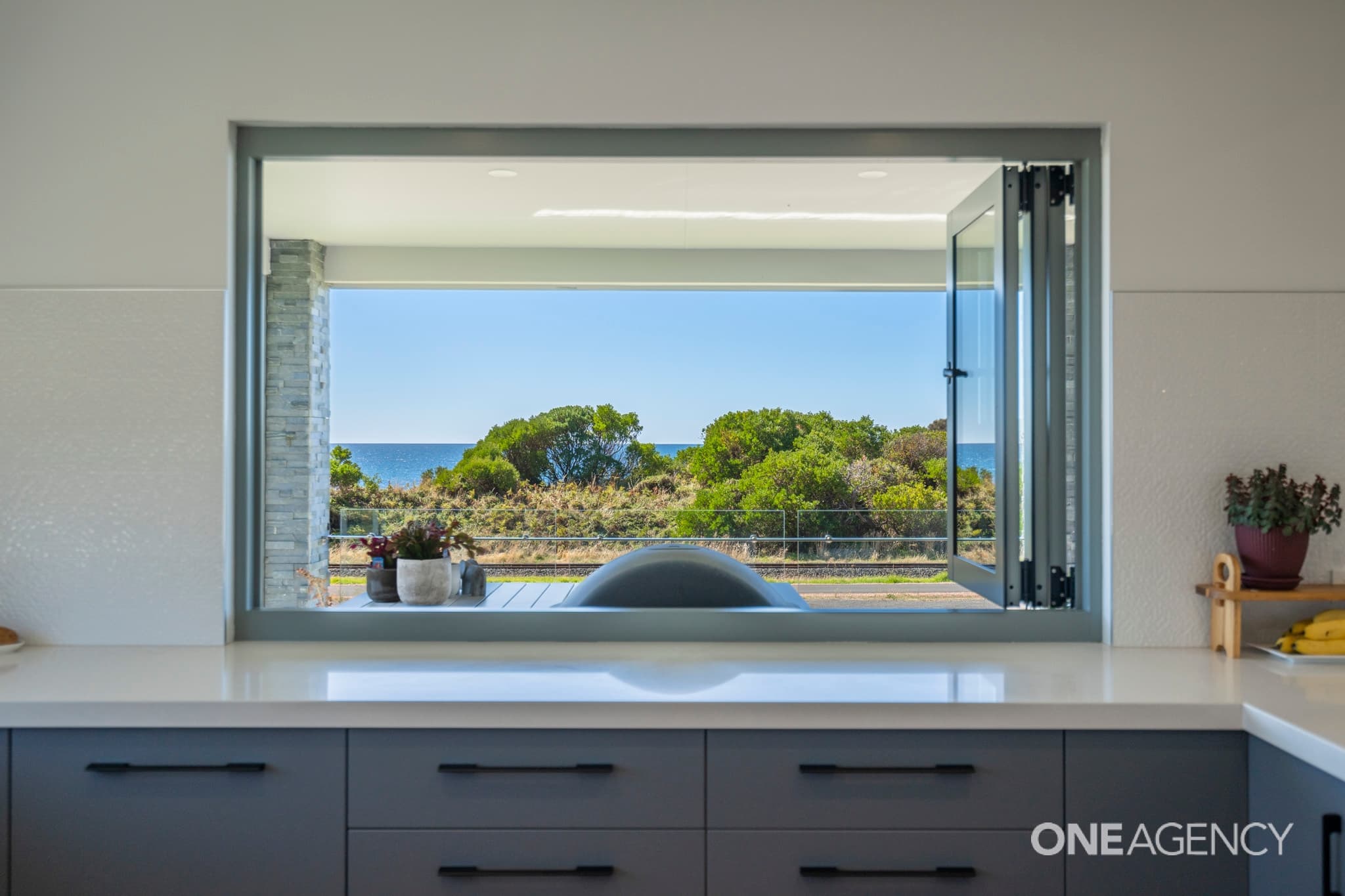 10 Oceanside Boulevard, Sulphur Creek, Sulphur Creek - Thumbnail 5