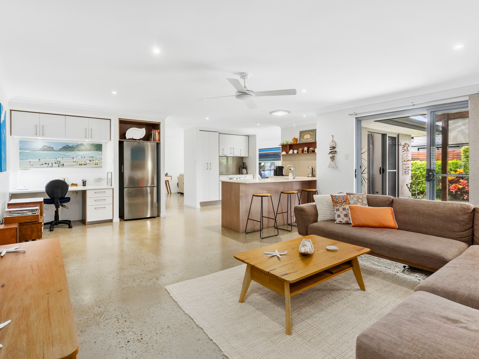 38 Razorbill Street, Burleigh Waters, Burleigh Waters - Thumbnail 3