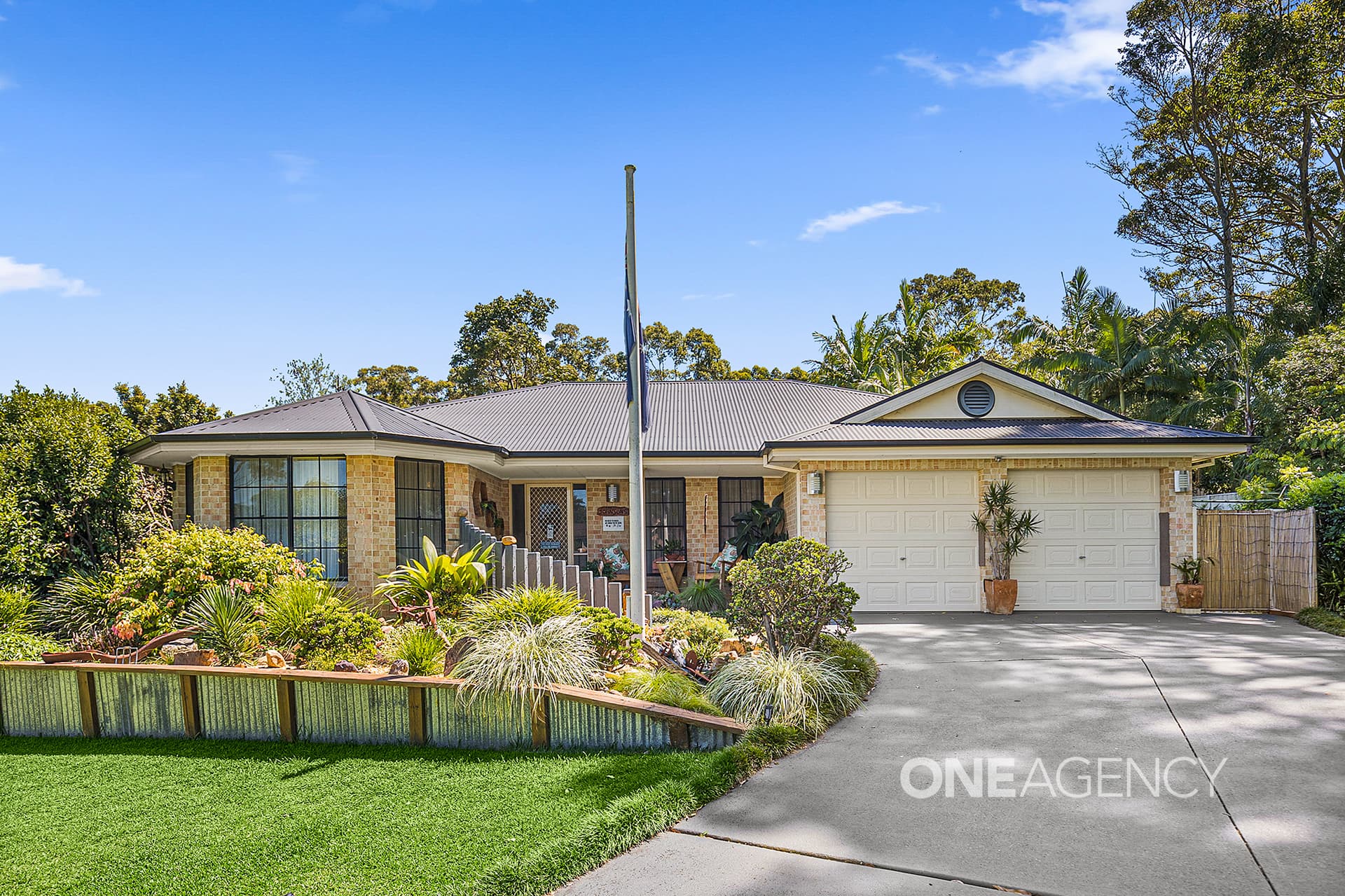 43 Lochaven Drive, Bangalee, Bangalee - Image 1