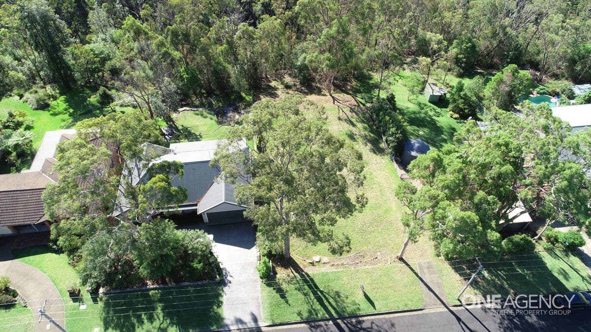 26 Cooroy Crescent, Yellow Rock, Yellow Rock - Thumbnail 2