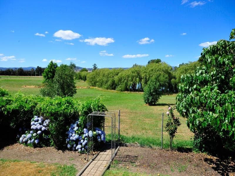 370 West Tamar Road, Riverside, Riverside - Thumbnail 2