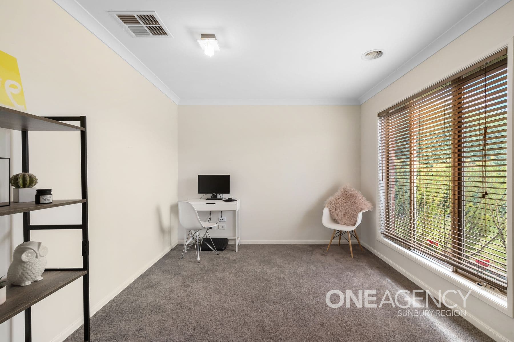 12 Frontignac Court, Sunbury, Sunbury - Thumbnail 6