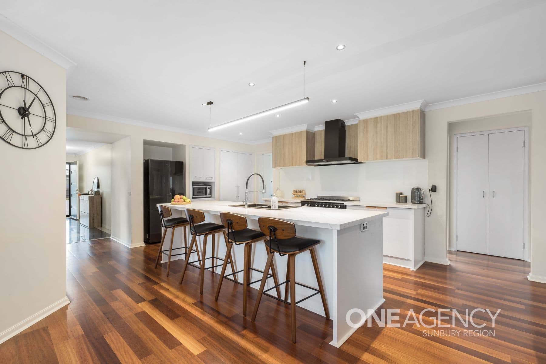 12 Frontignac Court, Sunbury, Sunbury - Thumbnail 8