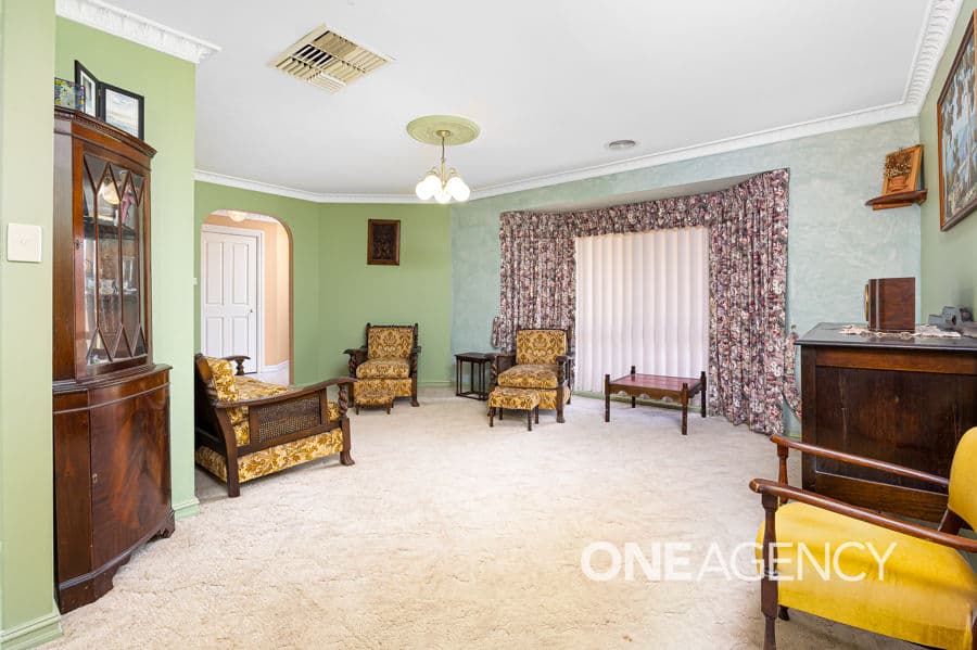 9 KIRRANG Avenue, Glenfield Park, Glenfield Park - Thumbnail 3