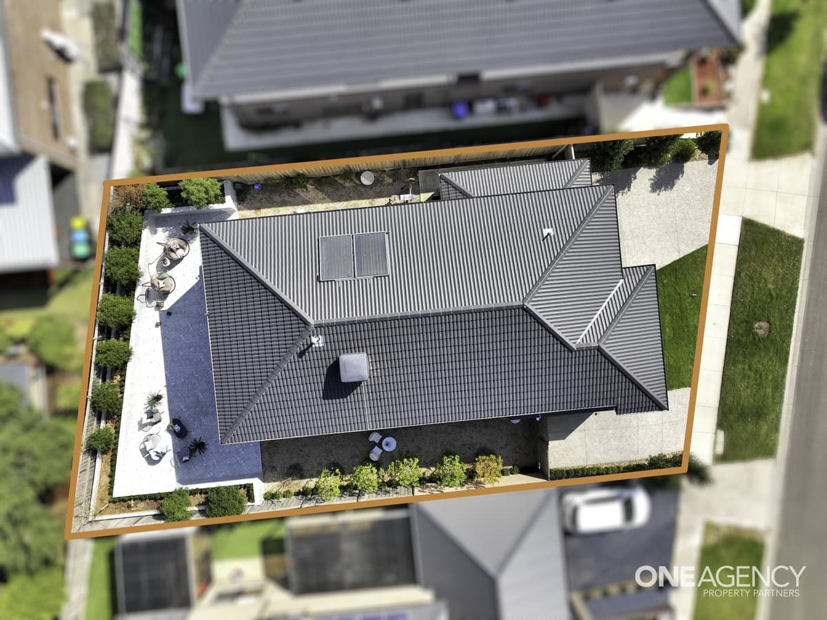 207 Featherbrook Drive, Point Cook, Point Cook - Thumbnail 4