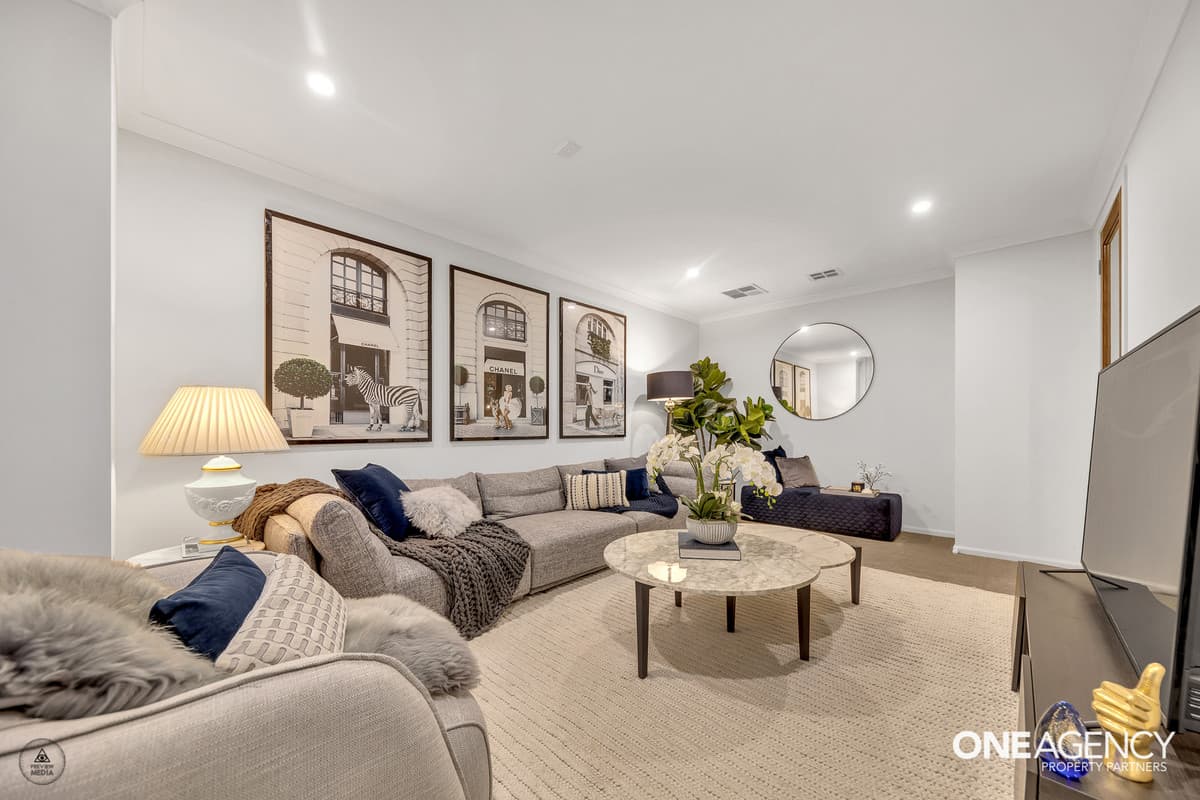 207 Featherbrook Drive, Point Cook, Point Cook - Thumbnail 7
