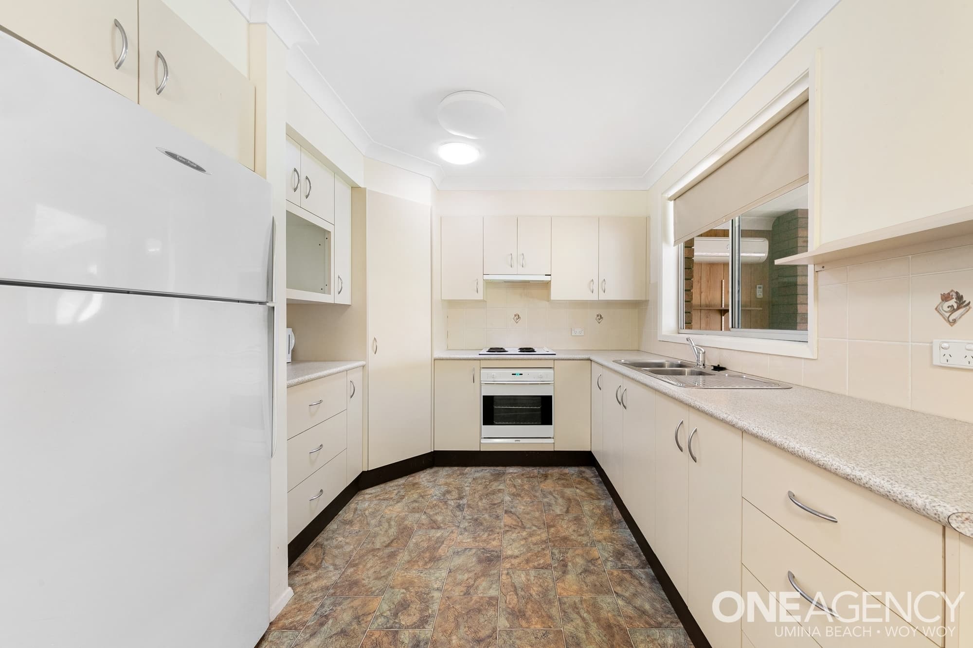 77 Moana Street, Woy Woy, Woy Woy - Thumbnail 2