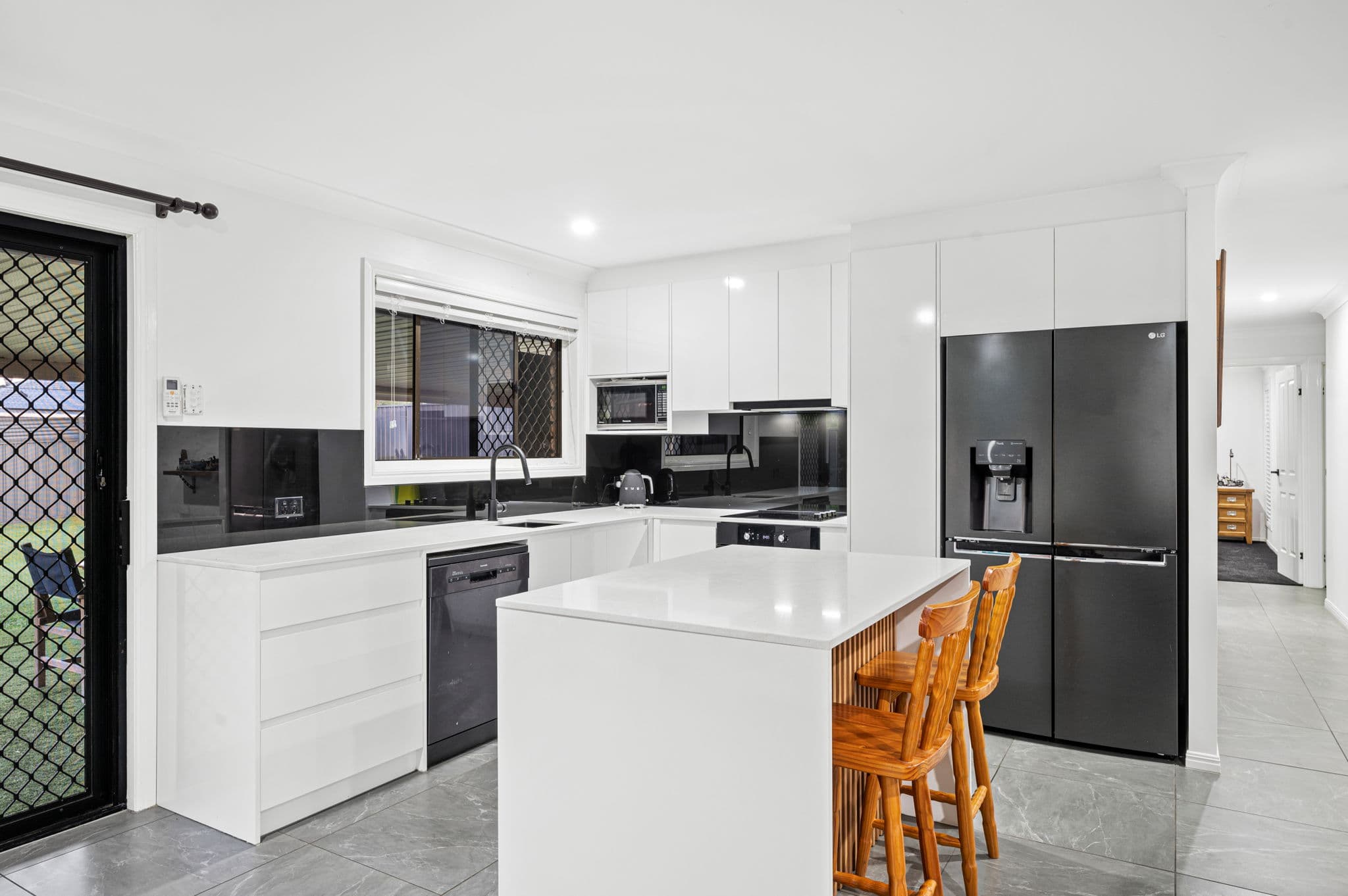 145 Flinders Crescent, Boronia Heights, Boronia Heights - Thumbnail 5