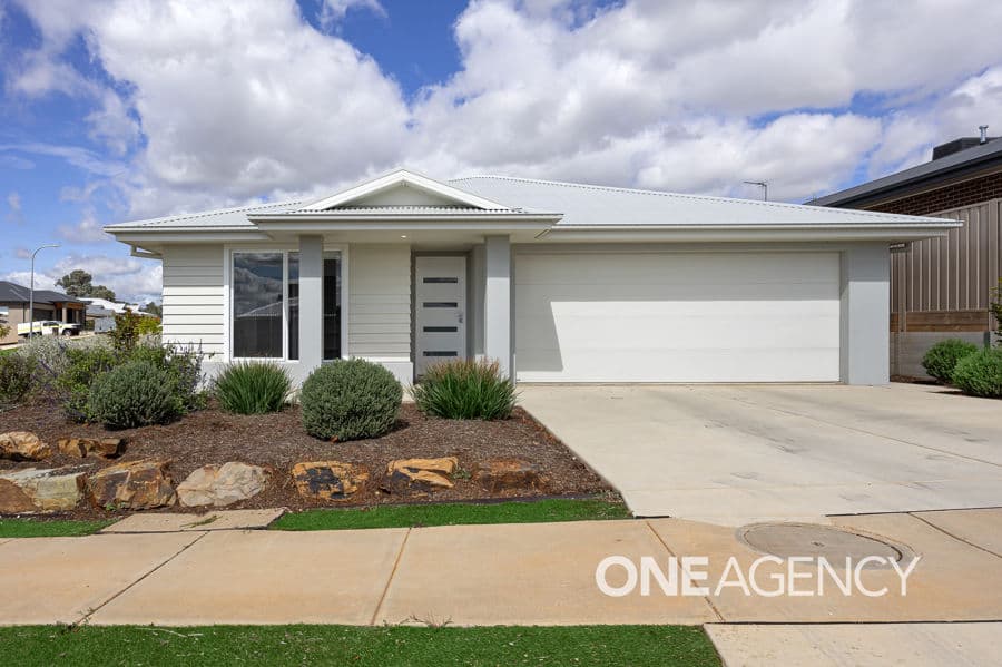 39 WATSON Boulevard, Lloyd, Lloyd - Image 1