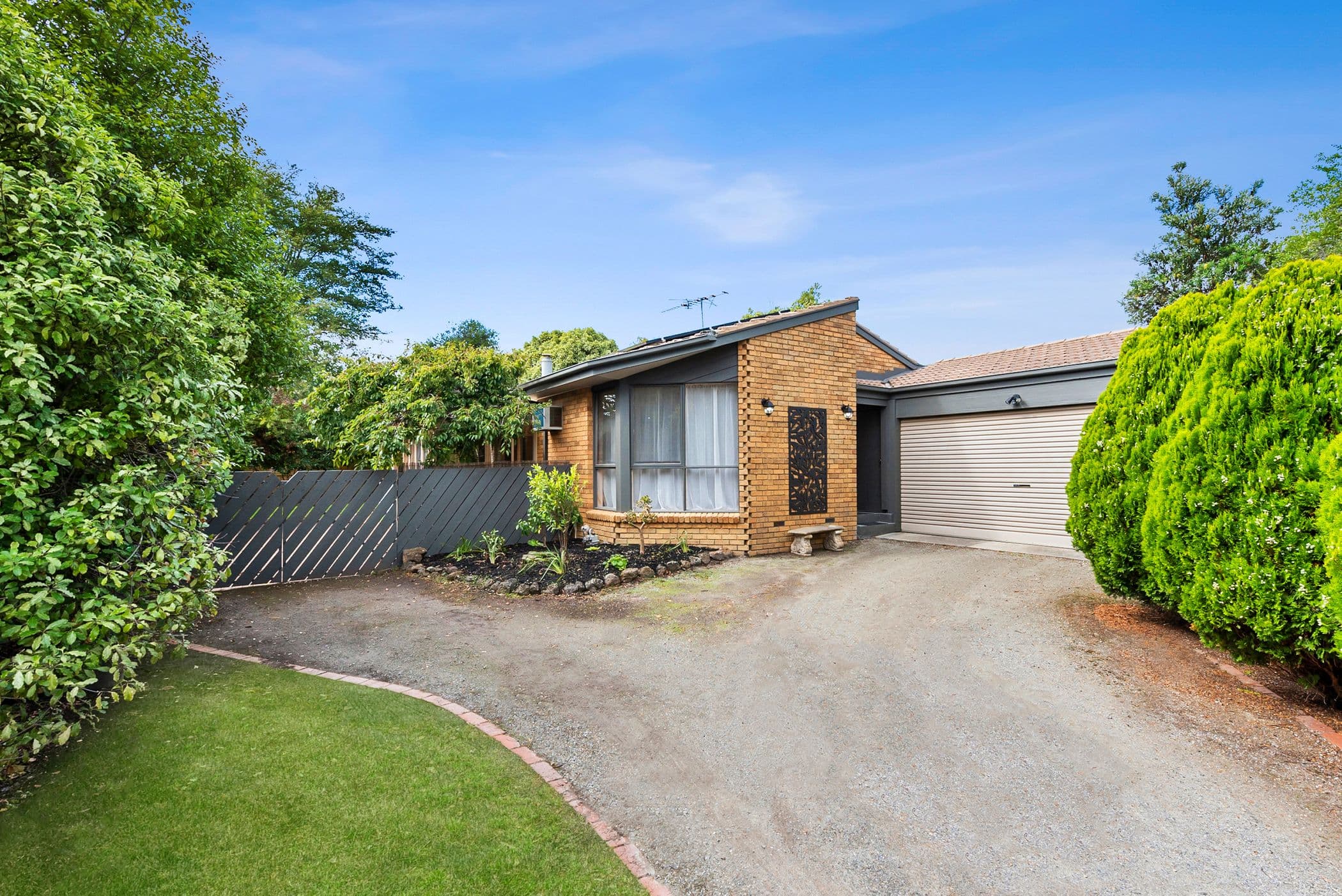 20 Wiltshire Drive, Somerville, Somerville - Image 1