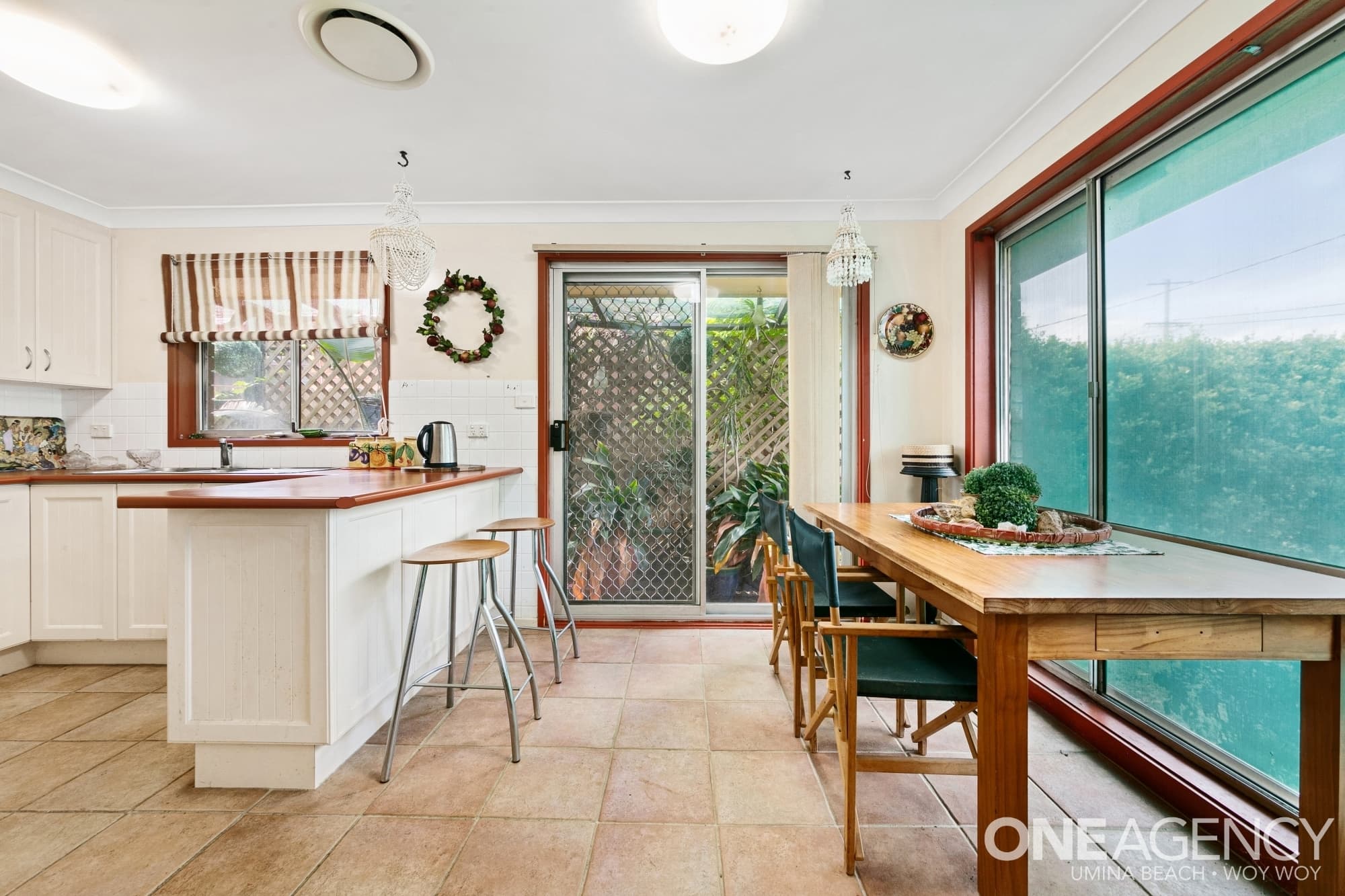 33 Waterloo Avenue, Blackwall, Blackwall - Thumbnail 5