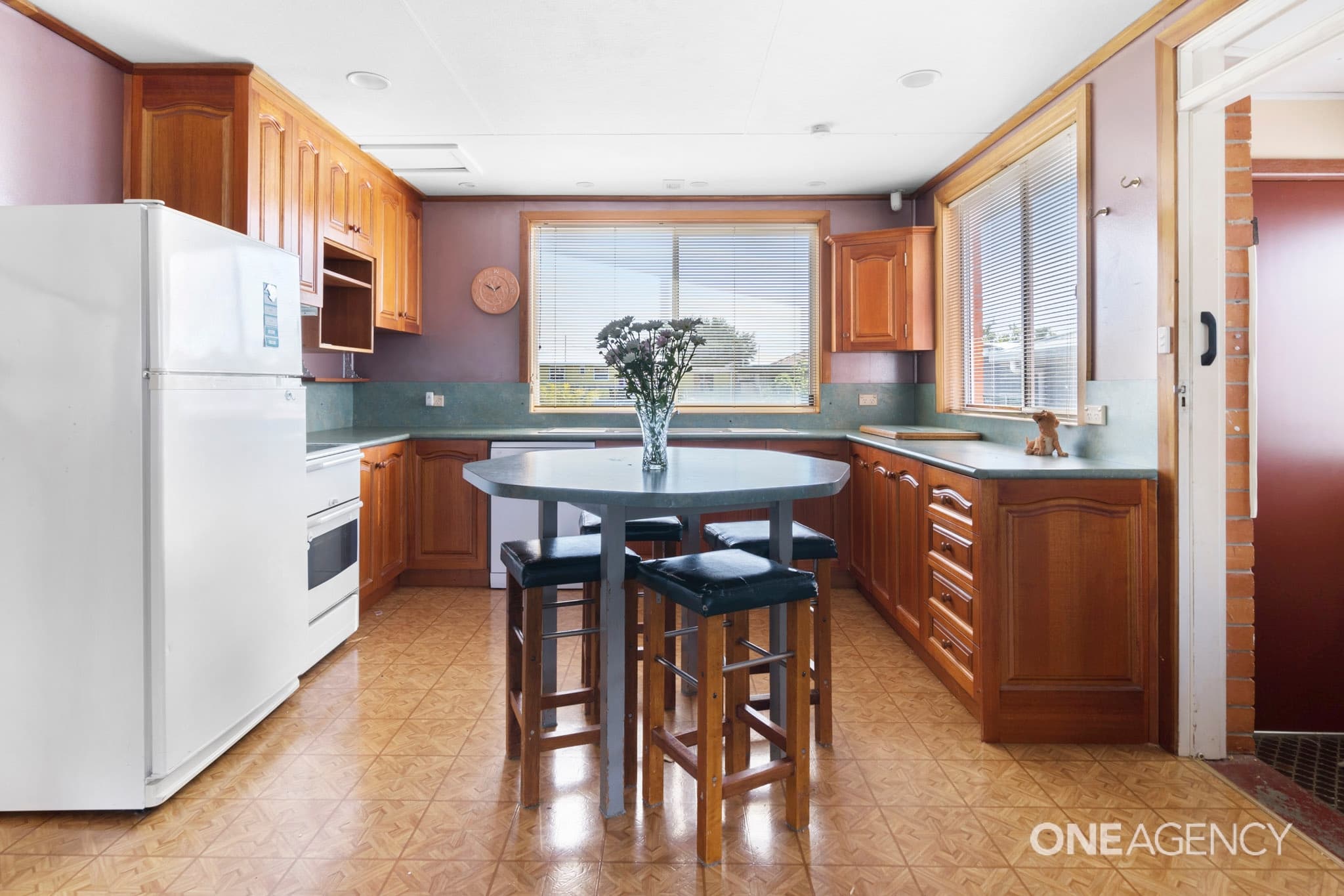 16 Grandview Avenue, Park Grove, Park Grove - Thumbnail 5