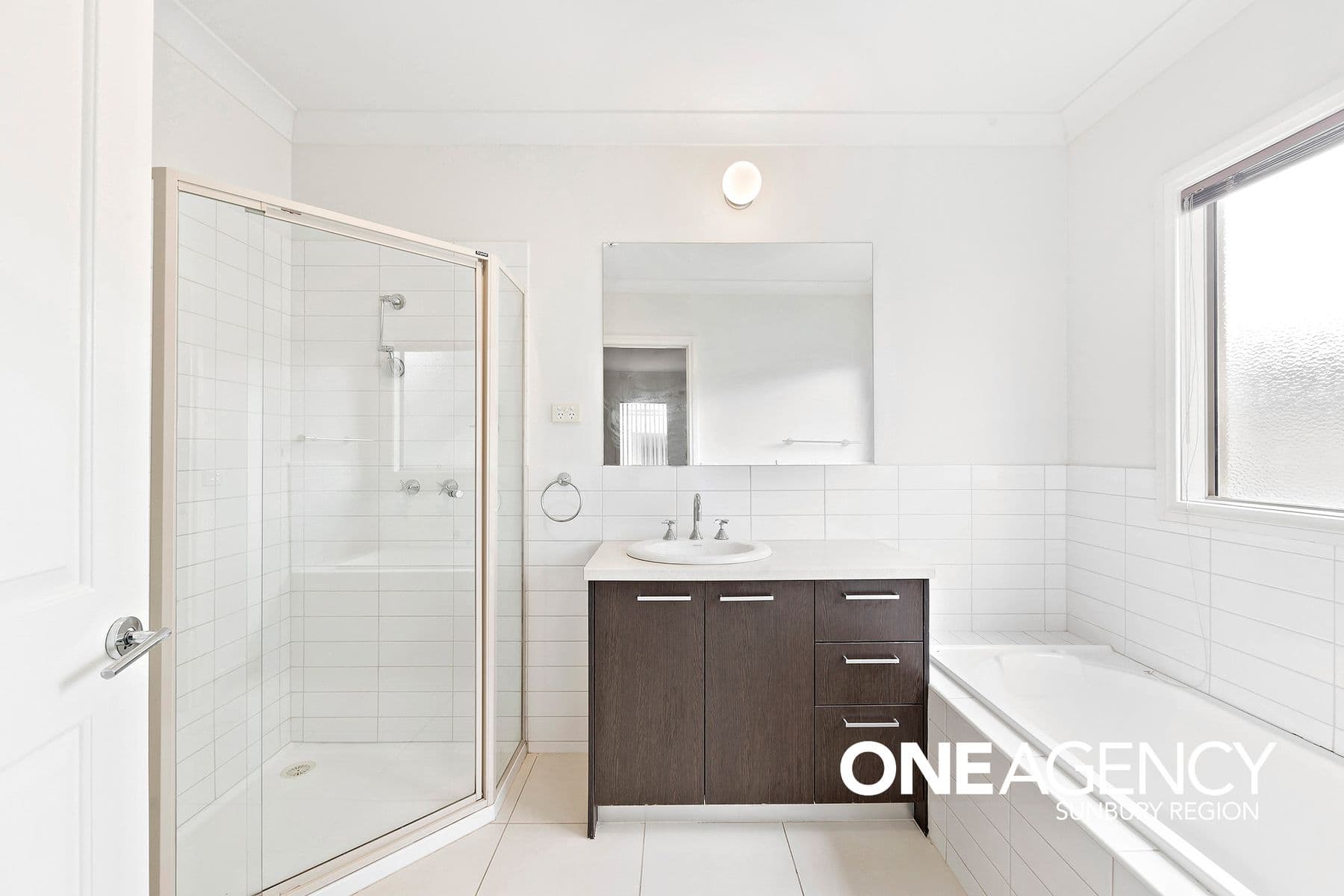 20 Saxonwood Drive, Sunbury, Sunbury - Thumbnail 4