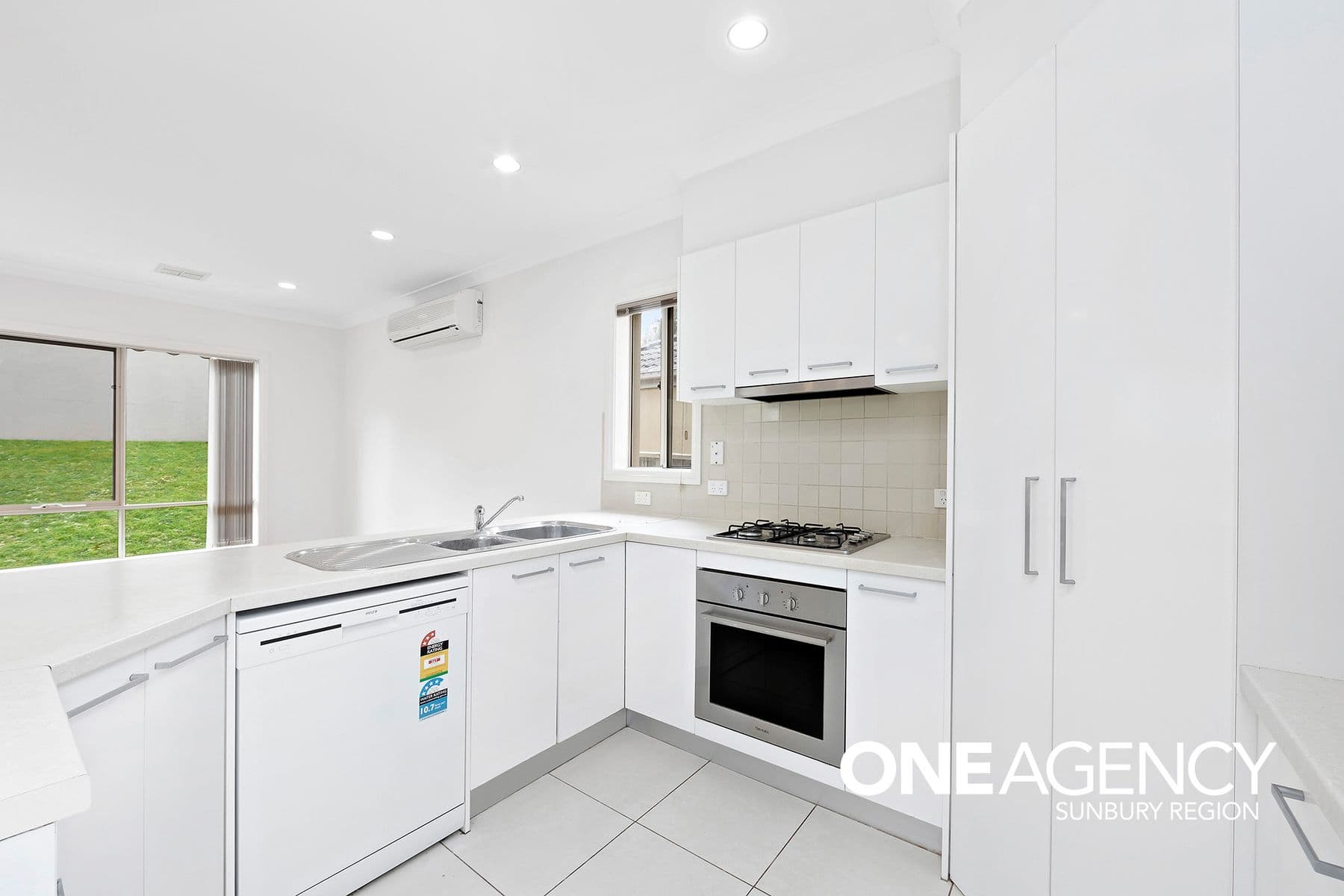 20 Saxonwood Drive, Sunbury, Sunbury - Thumbnail 6