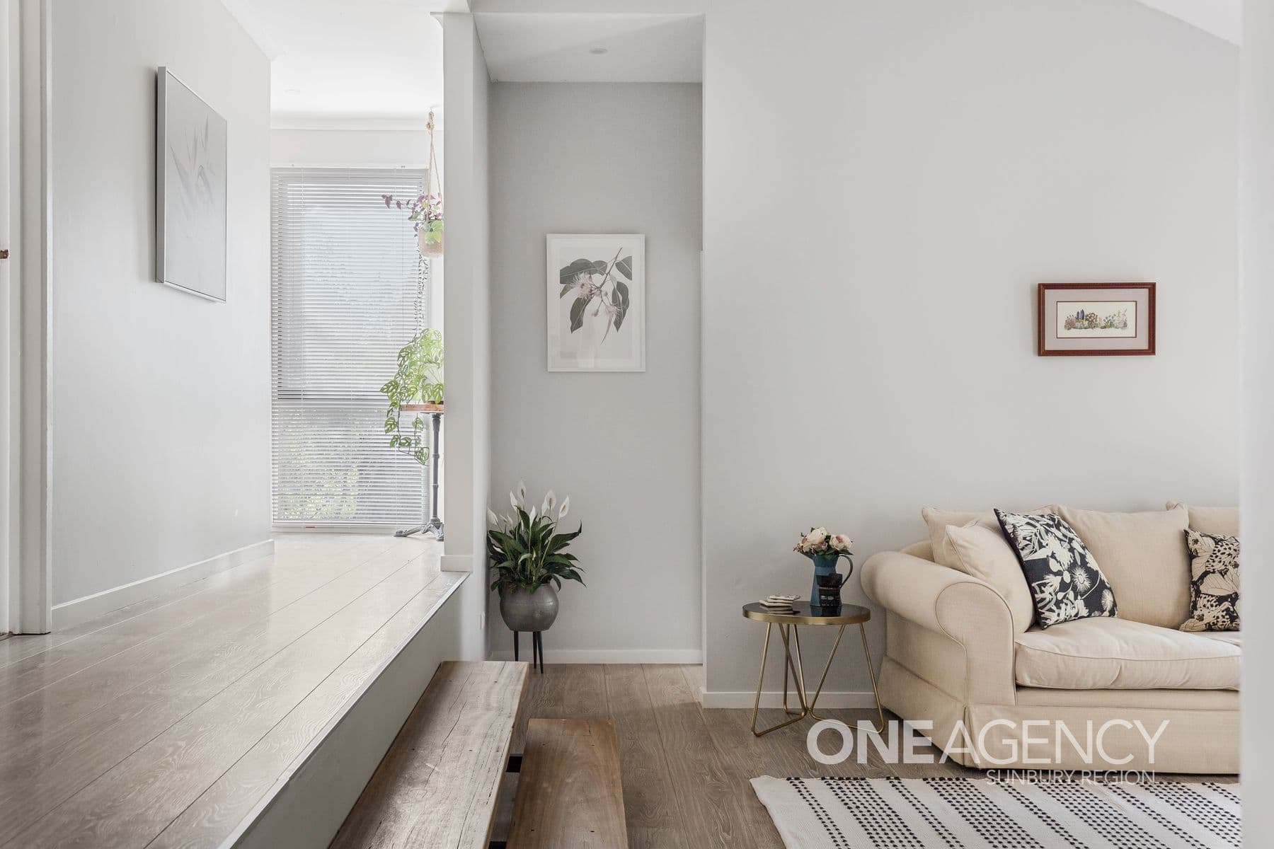 16 McInnes Close, Sunbury, Sunbury - Thumbnail 4