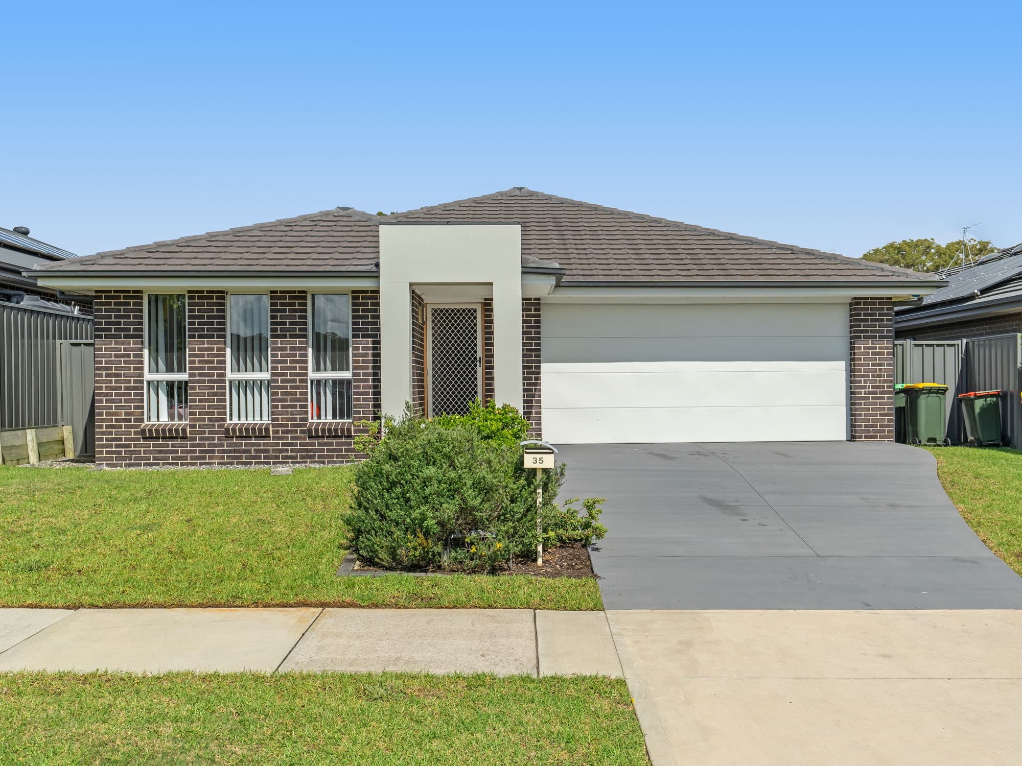 35 Voyager Street, Wadalba, Wadalba - Image 1