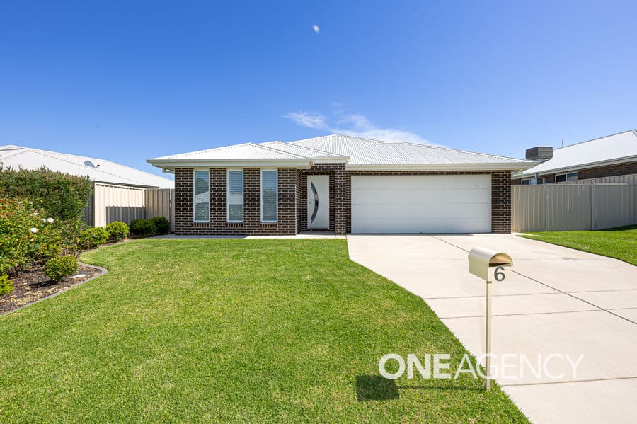 6 GOONAWARRA Street, Gobbagombalin, Gobbagombalin - Image 1