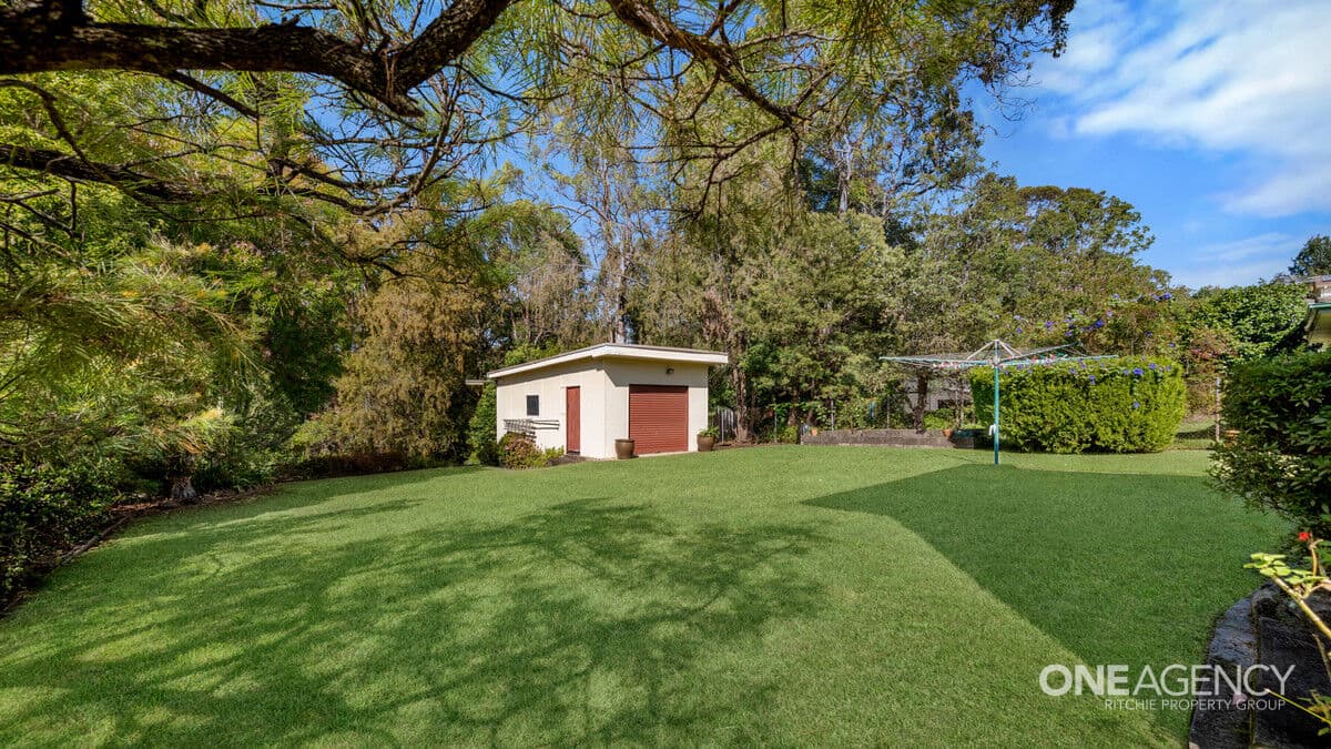 29 Hilton Road, Springwood, Springwood - Thumbnail 3
