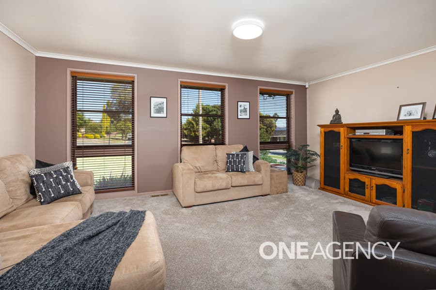 45 NORDLINGEN Drive, Tolland, Tolland - Thumbnail 2