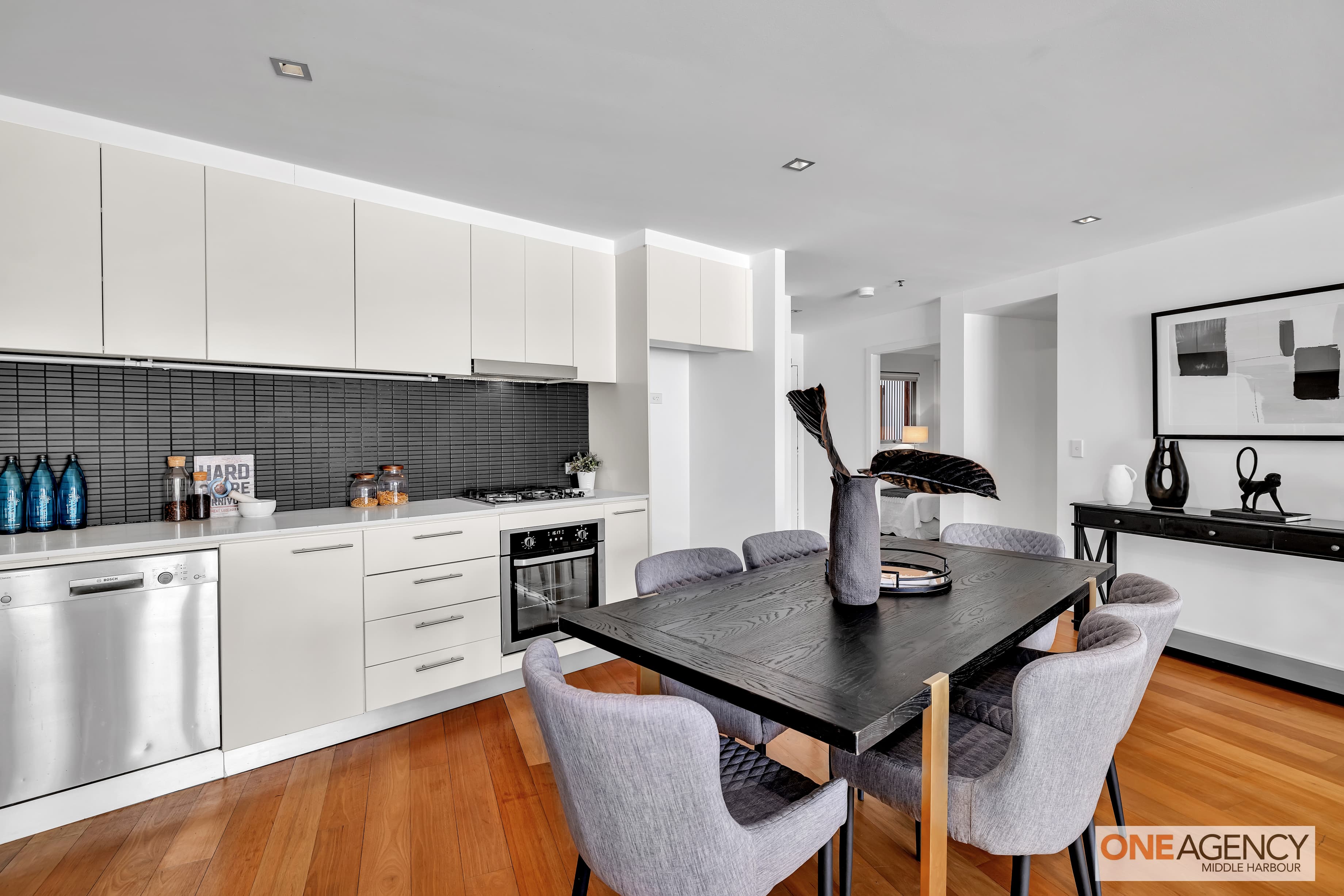 513/34-36 Oxley Street, St Leonards, St Leonards - Thumbnail 2