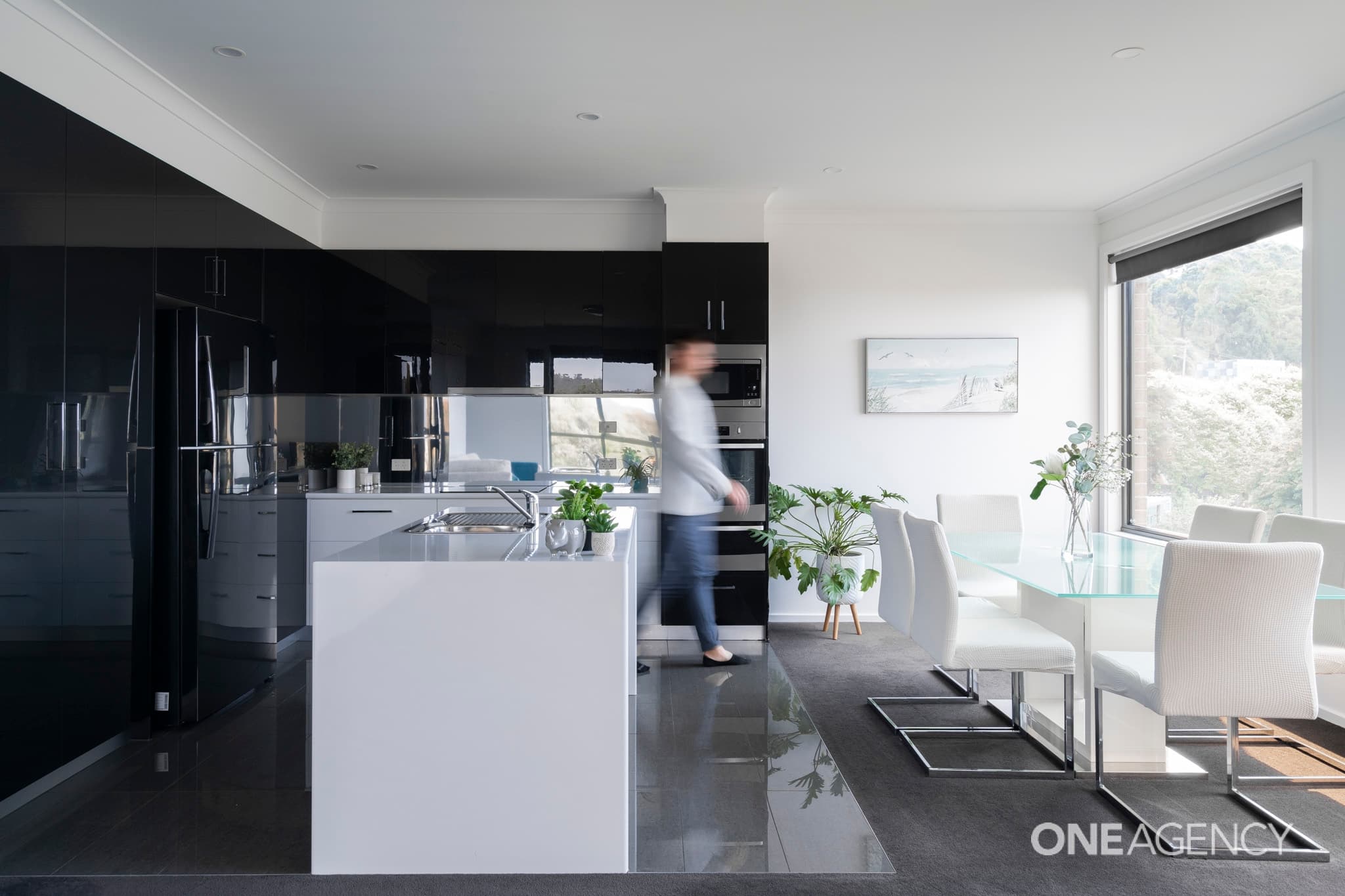 2/66 Moody Street, Burnie, Burnie - Thumbnail 2
