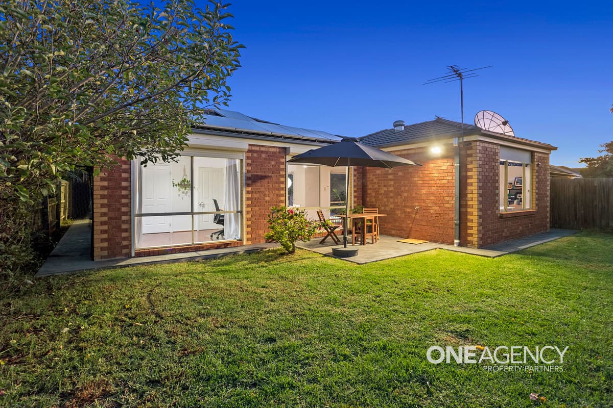 9 John August Walk, Seabrook, Seabrook - Thumbnail 2